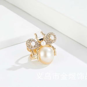 Clip de foulard en forme d'abeille en alliage de zinc doré, broche en forme d'insecte, bijoux pour femmes, accessoire cadeau - Product Image 1
