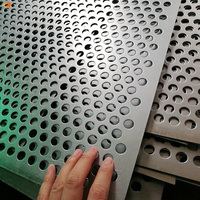 Panneaux de plafond et écrans en maille métallique perforée à motif diamant en acier inoxydable anti-corrosion à tissage uni