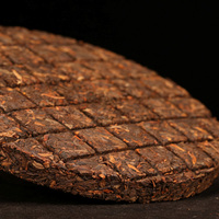 Vente en gros OEM : Gâteau de thé Pu'er Shu de Yiwu, Yunnan, fermenté et pressé, 200g, de haute qualité, vieilli et cuité