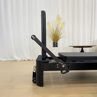 Machine de Pilates Reformer Classique Portable Professionnelle en Alliage d'Aluminium Blanc Réglable et Durable pour Studio de Pilates