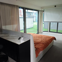 Maison conteneur modulaire préfabriquée de luxe moderne, capsule spatiale, suites de jardin amovibles pour application en villa