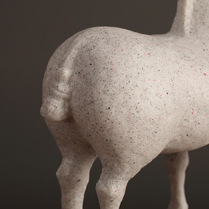Chinese Style Tang Horse Figurine Natural Resin Handmade <b>Retro</b> Brown Tabletop <b>Decoration</b> For Living Room Entryway - Product Image 4