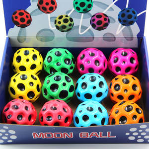 Balle rebondissante colorée en forme de lune, jouet anti-stress en caoutchouc, balle sensorielle à lancer pour les cadeaux de fête pour enfants - Product Image 6