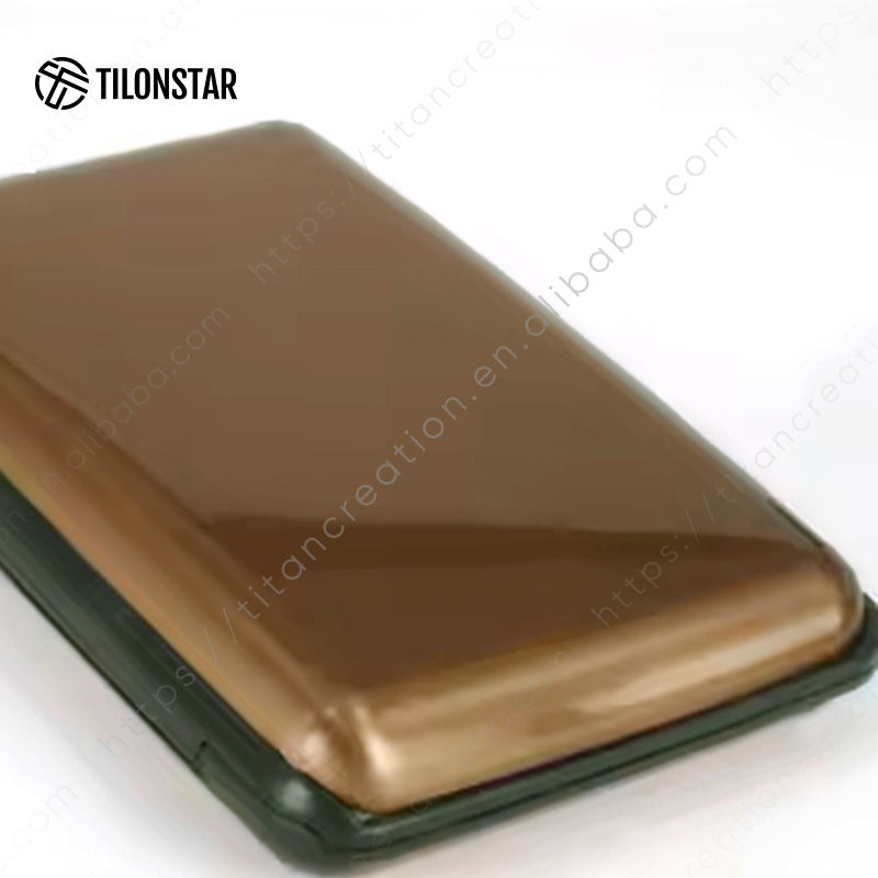 สีน้ำตาล