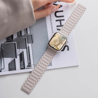 Bracelet magnétique en silicone en forme de I pour Watch S10 Génération Trois, largeur de bande 42/46 mm, conception à trois maillons et deux sections