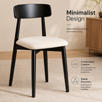 Chaises de salle à manger au design élégant, dossier en planches courbées et assise confortable avec siège en albâtre et structure en obsidienne pour pâtisserie et charcuterie
