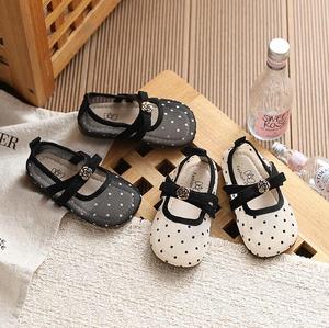 <span class=keywords><strong>Scarpe</strong></span> <span class=keywords><strong>da</strong></span> <span class=keywords><strong>ballo</strong></span> Mary Jane a pois per bambine, primavera e autunno, traspiranti, antiscivolo, con suola in gomma e chiusura con elastico - Product Image 1