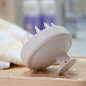 Masajeador de Cuero Cabelludo de Paja de Trigo de Marca Privada de Venta Caliente con Desenredante para el Cabello - Product Image 6