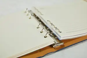 B5 văn phòng kinh doanh notepad bán buôn A5 máy tính xách tay thiết lập tùy chỉnh Loose-Leaf cuốn sách nhật ký biểu tượng tùy chỉnh