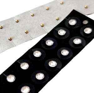 I semi dell'orecchio di cristallo del drago e della nuvola sono impreziositi con cristalli dai semi Swarovski - Ear per la terapia di agopuntura - Product Image 2