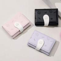 Dompet Kartu Pendek Wanita Motif Kucing Lucu Timbul, Model Lipat Tiga, Gaya Jepang, Bahan Kulit PU, Tempat Kartu Kredit & ID, Penutup Gesper