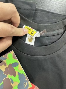 Camiseta de Alta Calidad, Versión 1:1, Disponible en Stock, con Letras Impresas con Láser, 100% Algodón, Casual, Transpirable, para Hombre, a la Moda, Diseño Bapees - Product Image 3