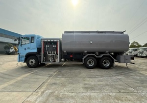 Camión de Reabastecimiento de Combustible para Aviación Personalizado de 15000L con Plataforma Hidráulica para el Reabastecimiento de Grandes Aeronaves - Product Image 5