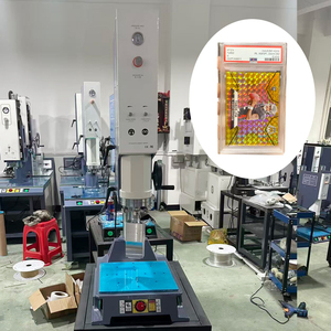 Machine <span class=keywords><strong>de</strong></span> soudage ultrasonique pour cartes à collectionner 15k 20k 2600w, soudeuse ultrasonique pour cartes sportives PSA et cartes Pokémon avec moule - Product Image 4