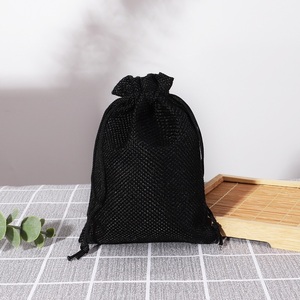 Petite pochette en lin écologique avec logo personnalisé imprimé, sacs cadeaux en jute avec cordon de serrage - Product Image 5