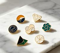 Épingles à revers personnalisées en argent plaqué émail, badges métalliques, emblèmes scolaires, logo d'entreprise, cadeaux promotionnels fabriqués en Chine
