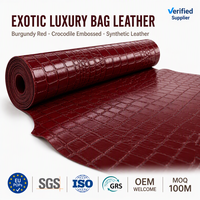 Rouleau de cuir synthétique PU gaufré crocodile rouge bordeaux 1,2 mm pour la fabrication de sacs à main, imperméable et sans solvant