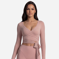Ensemble de yoga personnalisé pour femmes, style Lisa, ensemble de sport et de fitness 3 pièces à manches longues, vêtements de yoga, haut de yoga à bretelles croisées à l'avant, style ballet
