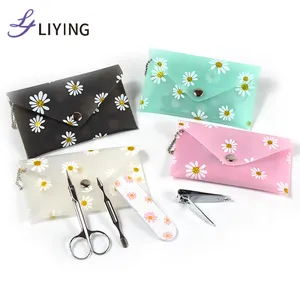 New Arrival Cheap Mini Nail Kit Daisy Flower Design Kids Small Manicure Pedicure Set For Travel