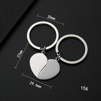Porte-clés double en forme de cœur en acier inoxydable pour couple Gravure laser Uv Impression de lettrage Porte-clés assortis Cadeau souvenir