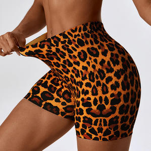 Short de yoga femme personnalisé extensible et brossé Short de yoga sans couture Tie Dye Gym femmes Fitness Lifting Booty Training Butt Lifter Short de yoga - Product Image 1