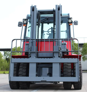 Chariot élévateur diesel JAC 6 tonnes CPCD60J pour la manutention de matériaux en entrepôt avec mât à levage libre et pneus pleins - Product Image 6