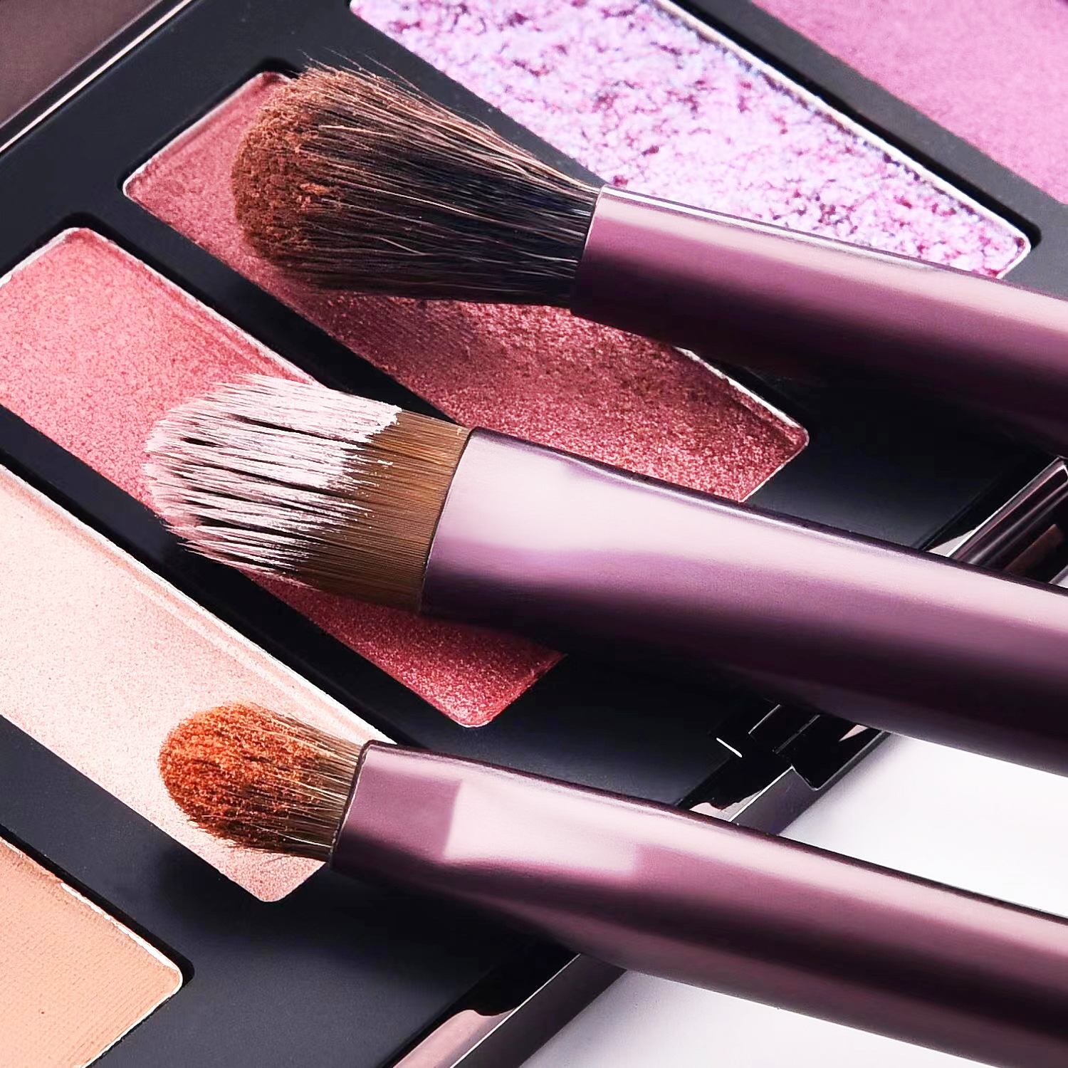 angled brush for eyebrow tint