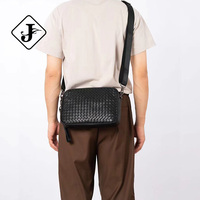 Sac messager de luxe en cuir de vachette véritable pour homme, design classique horizontal à bandoulière unique, fermeture éclair, fait main, tressé et ciré