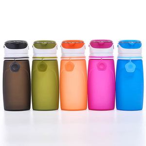 Botella de agua plegable de silicona de 550 ml, botella deportiva portátil para acampar y uso al aire libre - Product Image 4