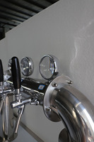 Fournisseur chinois Refroidisseur de bière en acier inoxydable personnalisé Fontaine à boire Keg Réfrigérateur avec tour de robinet