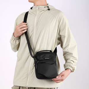 Nueva Bolsa Cruzada Vertical de Gran Capacidad con Cierre, Bolsa de Pecho de Nailon Simple y Moderna para Hombre - Product Image 6