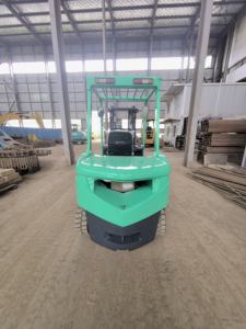 Chariot élévateur d'occasion original Mitsubishi 3T Chariot élévateur FD30 avec support de pièces de rechange diesel de haute qualité à vendre - Product Image 5