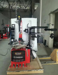 Changeur <span class=keywords><strong>de</strong></span> pneus <span class=keywords><strong>de</strong></span> voiture automatique Work Shop's Best Sale Tire Fitting Machine <span class=keywords><strong>Prix</strong></span> <span class=keywords><strong>d</strong></span>'usine avec bras rétroinclinable pour les ateliers Lean - Product Image 3