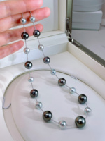 Ensemble collier et bracelet étoilé en perles de riz et perles de Tahiti mélangées, avec fermoir extensible 18K
