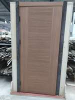 Porte battante en WPC PVC de haute qualité, nouveau style, imperméable et résistante à l'humidité, porte en WPC pour hôtel