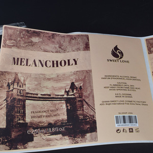 Champú y Acondicionador Vegano Anticaída y para el Crecimiento del Cabello Rizado con Árbol de Té Orgánico, Marca Privada - Product Image 3