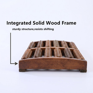Masajeador de pies de madera con 8 filas de rodillos de agujas para relajación muscular y meridianos - Product Image 5