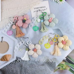Nouveau tissu pétale fleur gland acrylique étiquette Smiley visage polyvalent pendentif cadeau porte-clés sac décoration - Product Image 1
