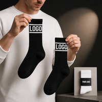 Chaussettes de sport respirantes personnalisées avec logo OEM ODM, chaussettes blanches pour le sport, la gym, chaussettes décontractées tricotées pour hommes, femmes et adultes