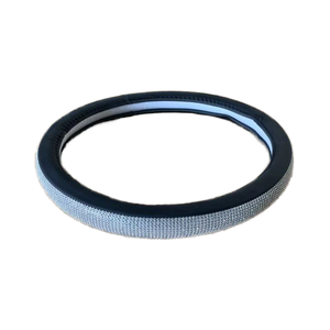 Vente chaude pour la taille 15 pouces anti-dérapant respirant fabricant personnalisé Bling Bling diamant cuir pvc couverture de <span class=keywords><strong>volant</strong></span> de voiture - Product Image 1