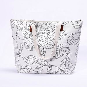 Wholesale Customized Logo Good Quality Durable Canvas <b>Tote</b> <b>Bag</b> with <b>Pocket</b> Vintage Zipper Closure Beach Handbags - Product Image 2