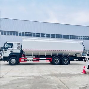 Camion de transport d'aliments en vrac HOWO 40m³ 8x4 12 roues pour l'élevage de volailles et de bétail, idéal pour l'alimentation des animaux de ferme - Product Image 4