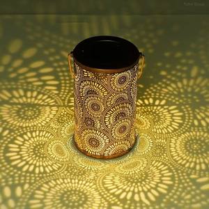 Lanterne en métal à projection creuse en fer forgé LED solaire DC IP65 pour la décoration de la cour, du jardin, de la rue, du paysage, à suspendre - Product Image 2