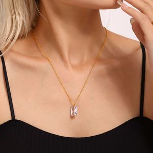 Collar de Acero Inoxidable 316L con Circonita Rectangular Grande, Chapado en Oro de 18K, Venta al Por Mayor de Joyería de Moda 2025 - Product Image 3