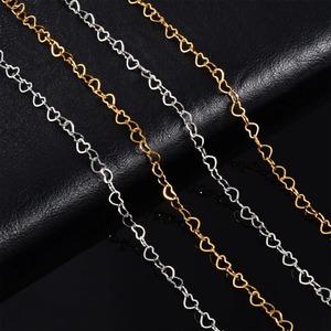 Elegante Collana a Catena con Cuore Traforato in Acciaio Inossidabile, Girocollo Dolce e Carino per Fidanzata, Regalo di Gioielleria per Donne - Product Image 2