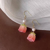Boucles d'oreilles Super Féeriques Artisanales Rose de la Forêt Perles d'Eau Douce Fraîches et Douces Design Floral Tendance pour Femmes