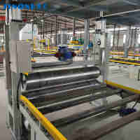 Machine de fabrication de dalles de quartz Sinone Auto Machine de pressage à rouleaux facile à utiliser Machine de compression de matériaux en quartz