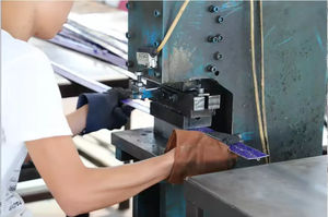 Charnière de porte de quincaillerie en acier inoxydable 304 robuste pour charnière longue de porte en bois - Product Image 4