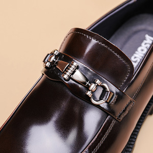 Zapatos de verano para hombre, mocasines sin cordones de estilo británico, zapatos informales de cuero con punta redonda, cómodos y duraderos - Product Image 4