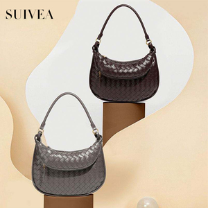 Sac tressé automne et hiver Niche Design mode femme nouveau sac sous les bras grande capacité sac à main pour femmes sac en gros - Product Image 3